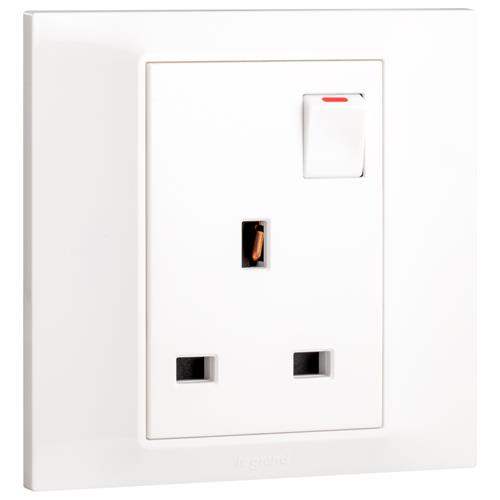 1G BS switched socket outlet - 13A - Whi