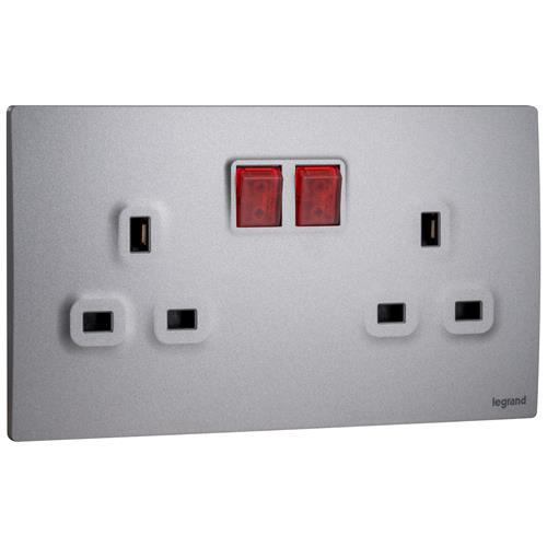 DS 2G  13A SP SW SOCKET +LED