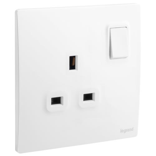 MW 1G  13A DP SWITCHED SOCKET