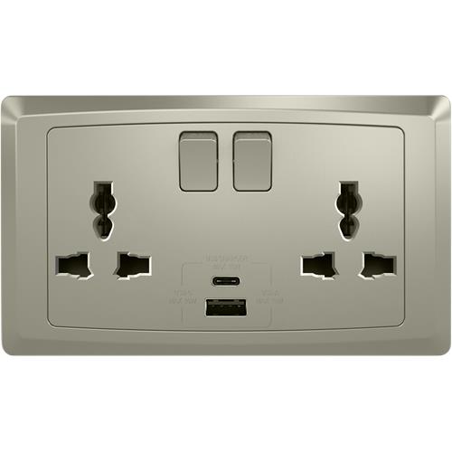 UNIV. USB  A&C 13A 2G SW 4.2A MATT CHAM