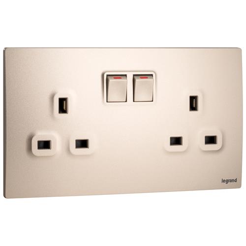 2G BS 13A SP SW SOCKET W/ 2 E