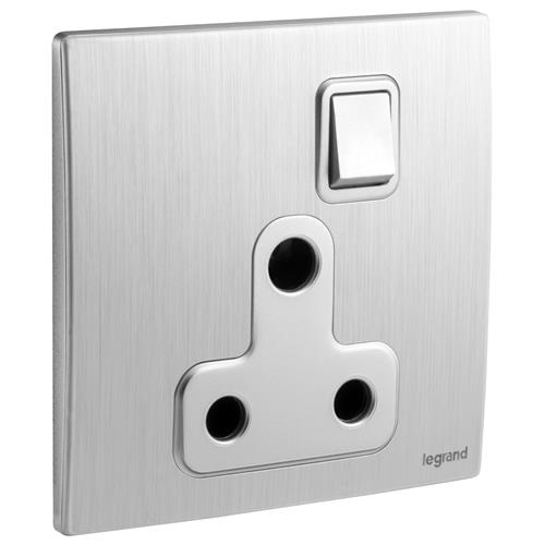 1G BS 15A SWITCHED SOCKET