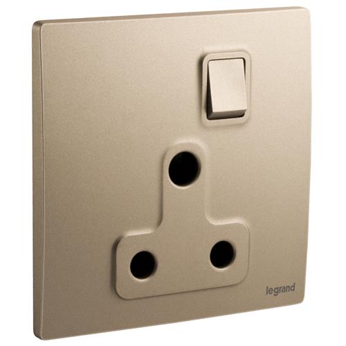 1G BS 15A SWITCHED SOCKET