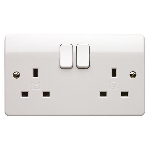 13A TWIN DP.SWITCHED SOCKET LOGIC